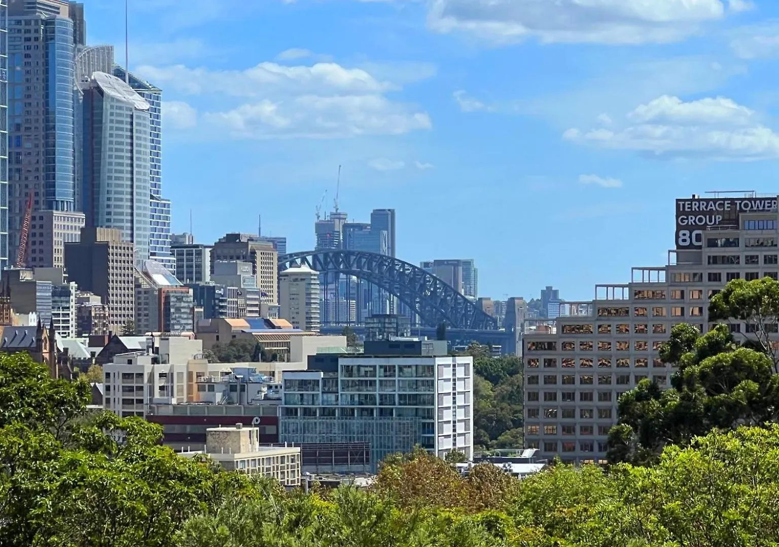 15 Airport Hotels Near Pylon Lookout for Easy Sydney Access