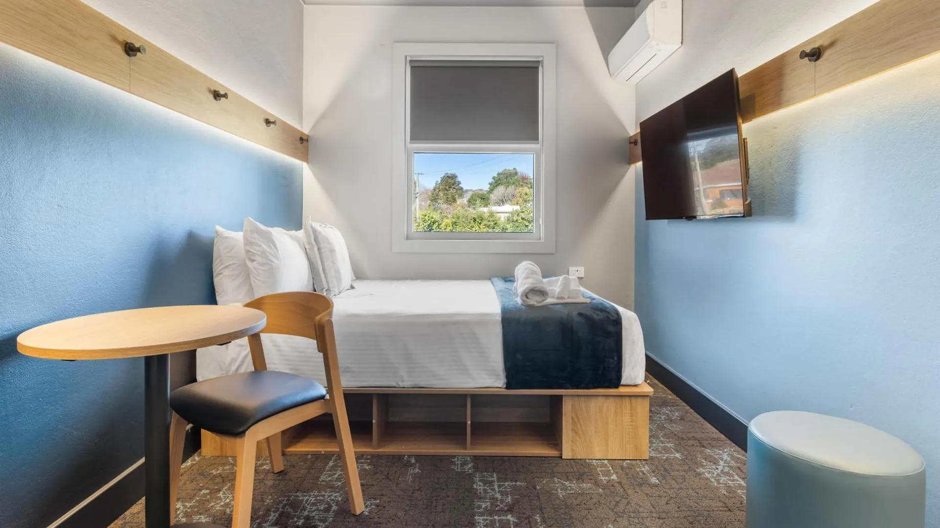 8 Central Hotels Near Cockle Creek Worth Booking