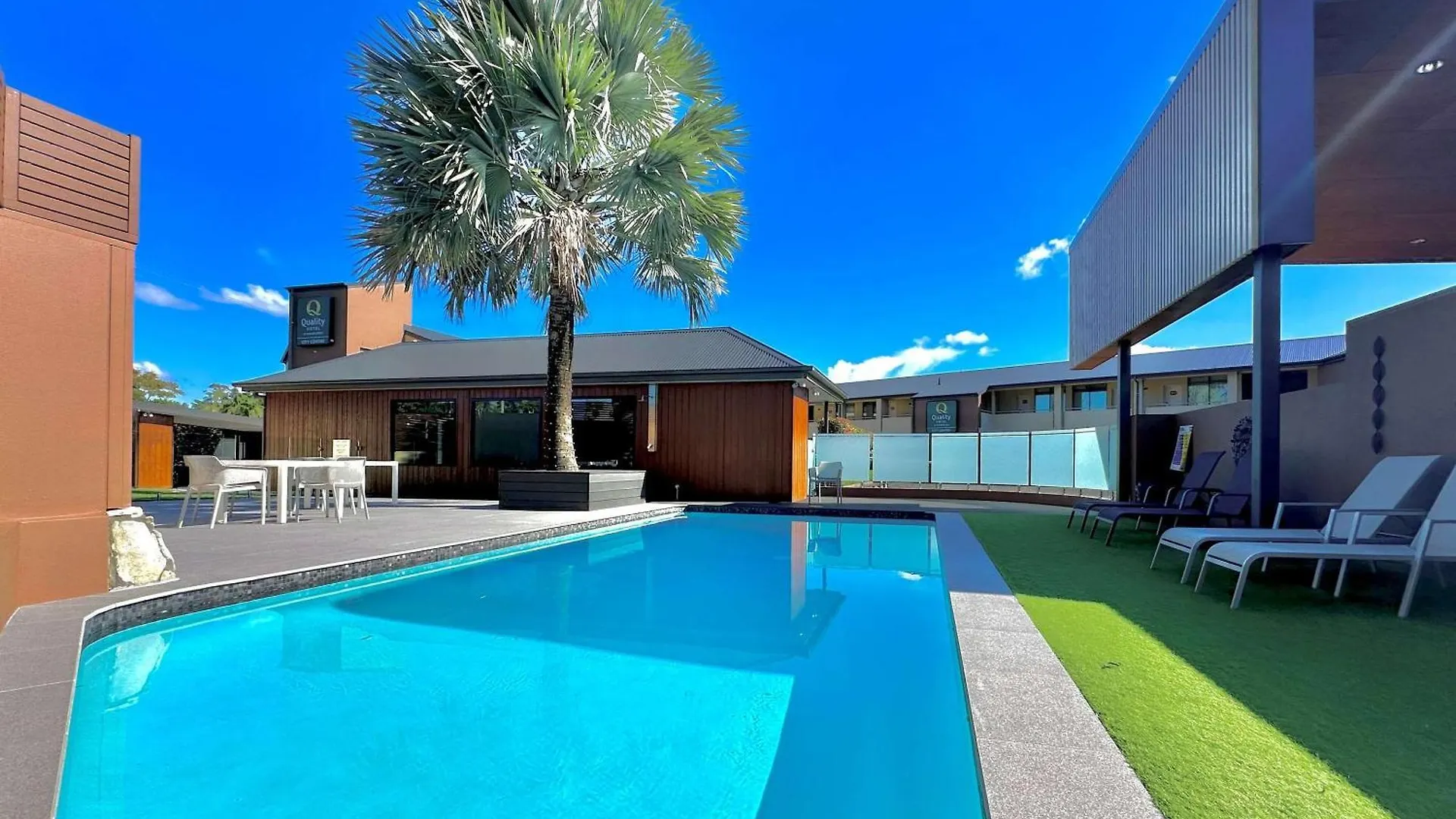 Staying Near The Big Banana: 9 Luxury Hotels Compared