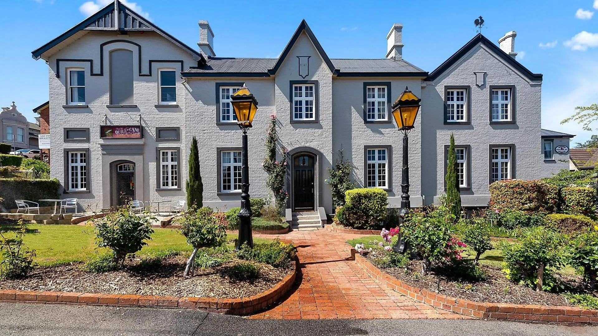 4 Exceptional Design Hotels Near Mowbray Golf Club