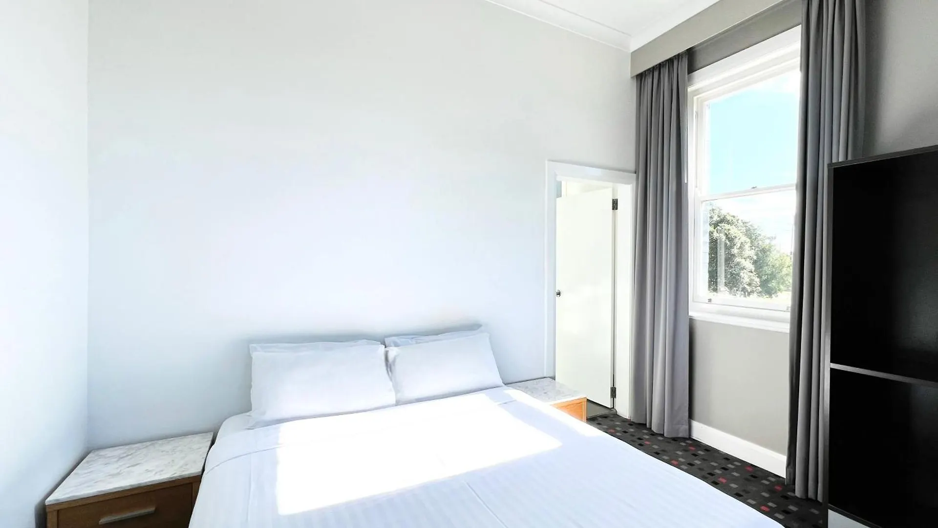 8 Top-Rated 4-Star Hotels Close to Newcastle Entertainment Centre