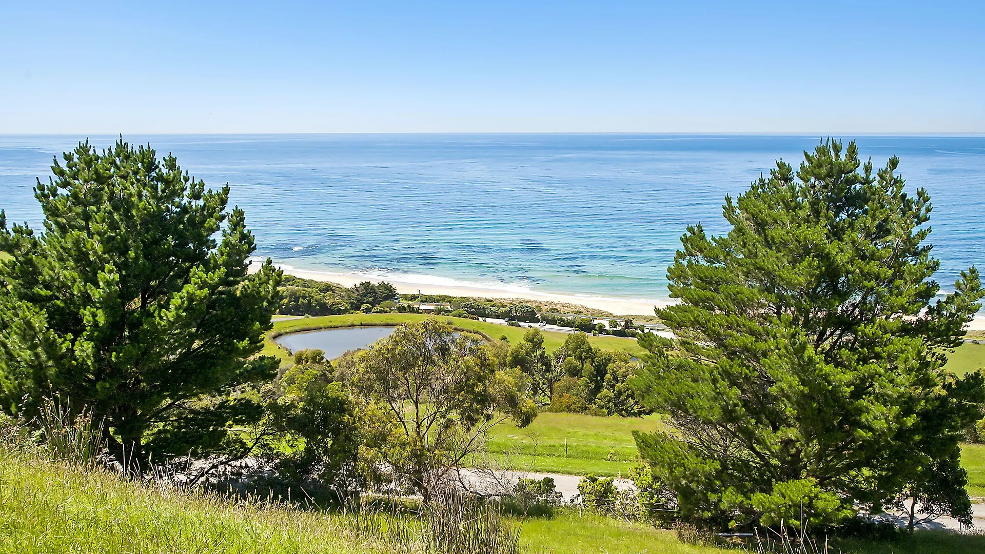 Staying In Victoria: 15 Resort Hotels Compared