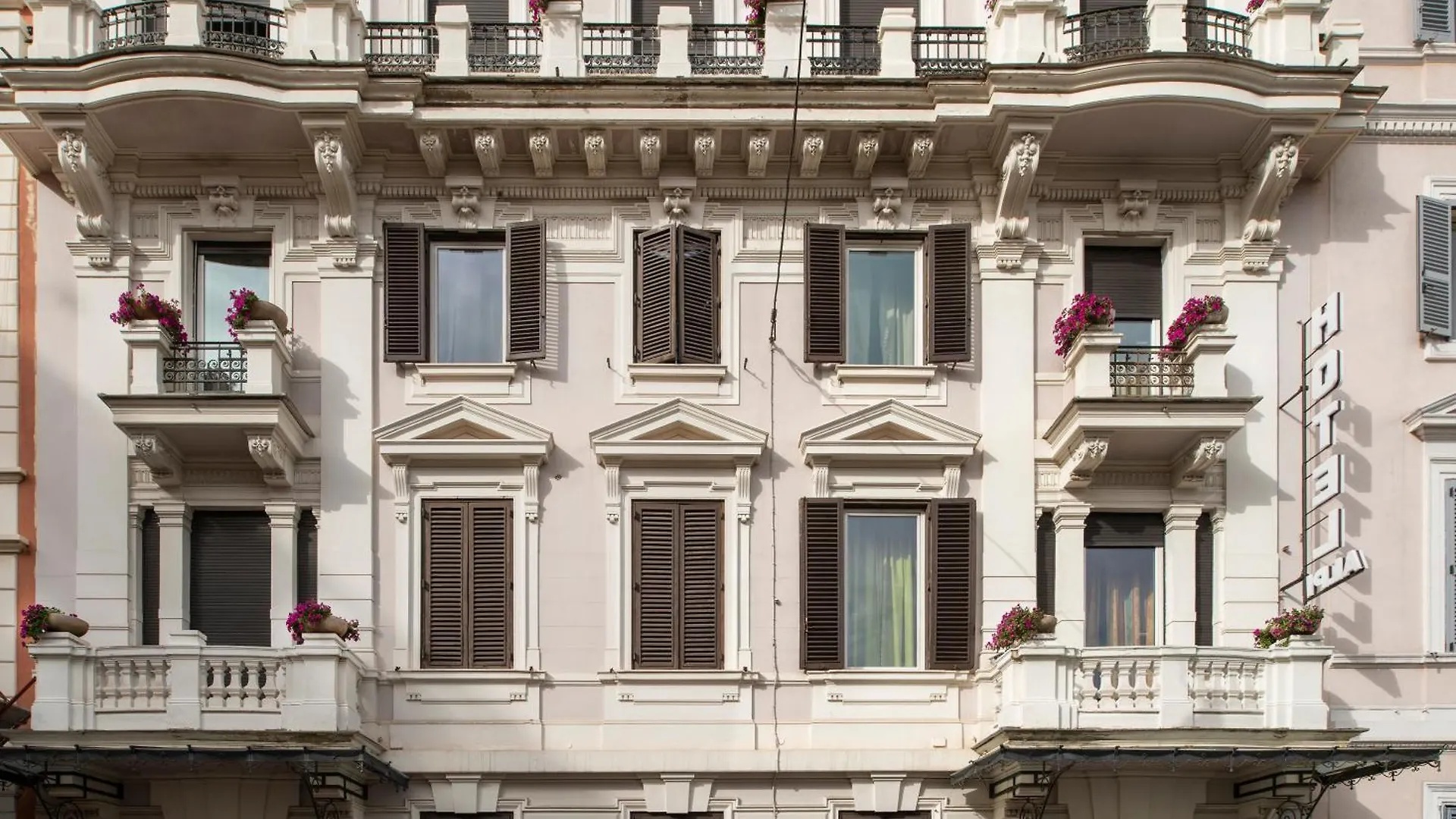 15 Boutique Hotels in Rome City Centre Worth Booking
