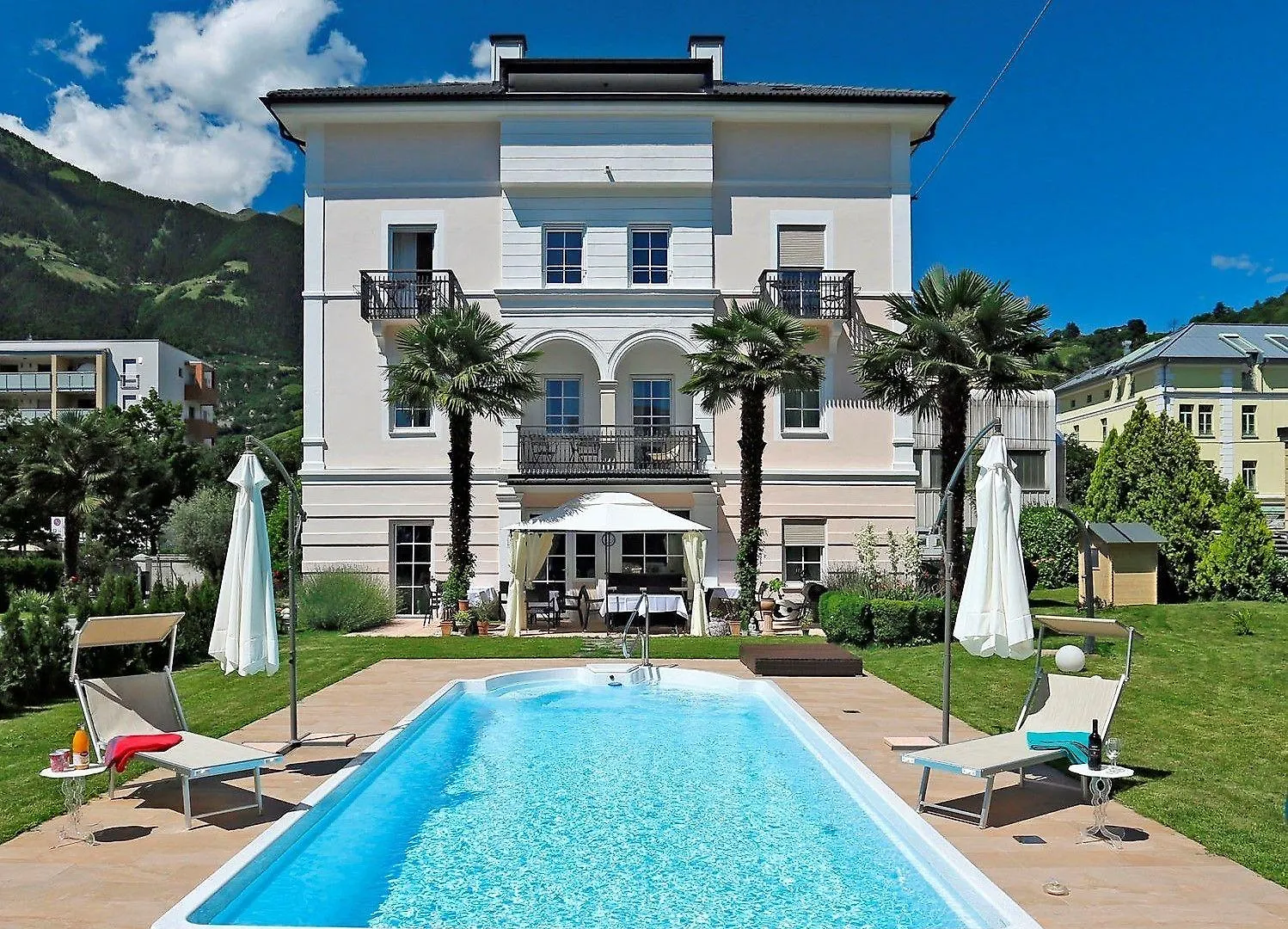 Where to Stay Near Schloss Tirol: 15 Best Central Hotels