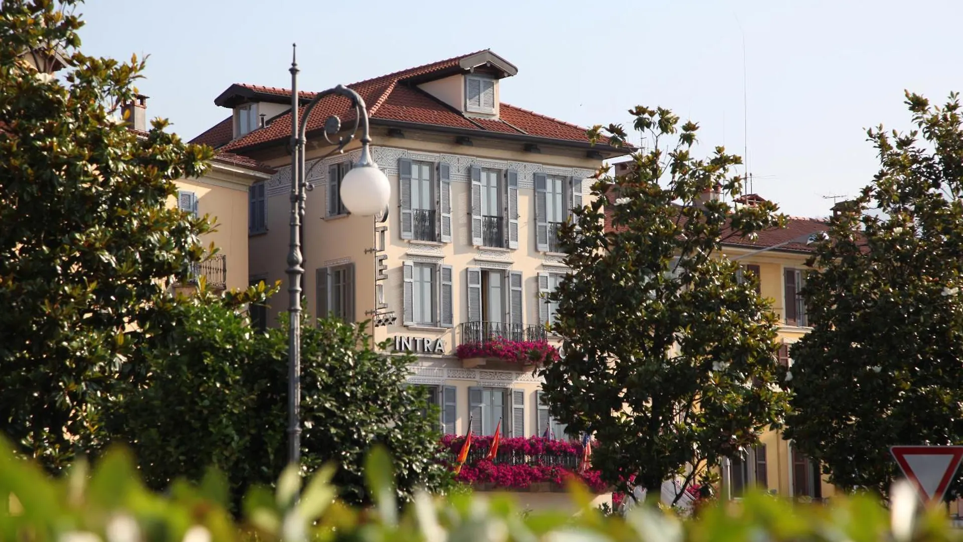 Staying Near Museo Del Paesaggio: 15 Central Hotels Compared