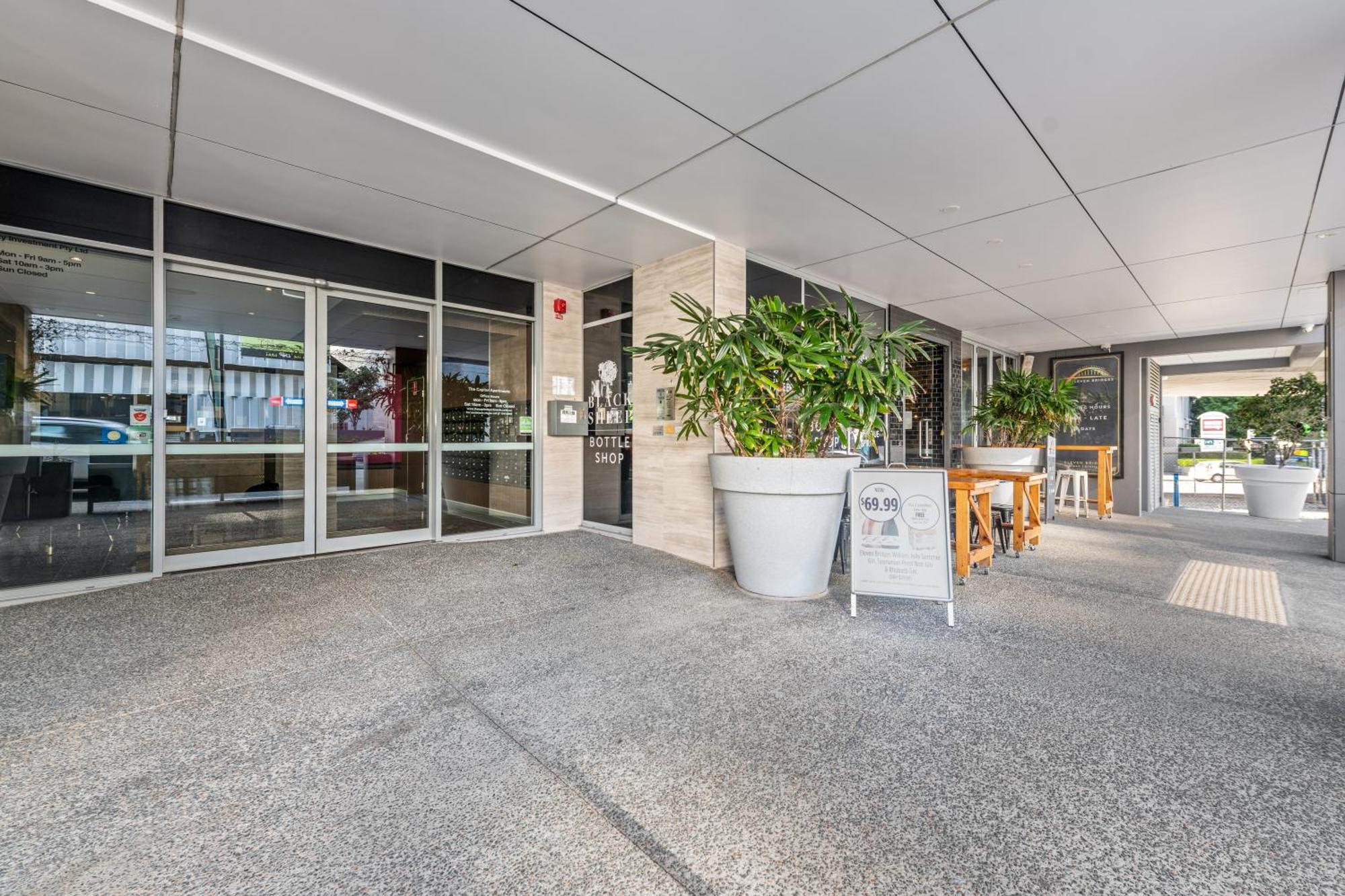 Staying Near Brunswick Street: 15 Central Brisbane Hotels Compared