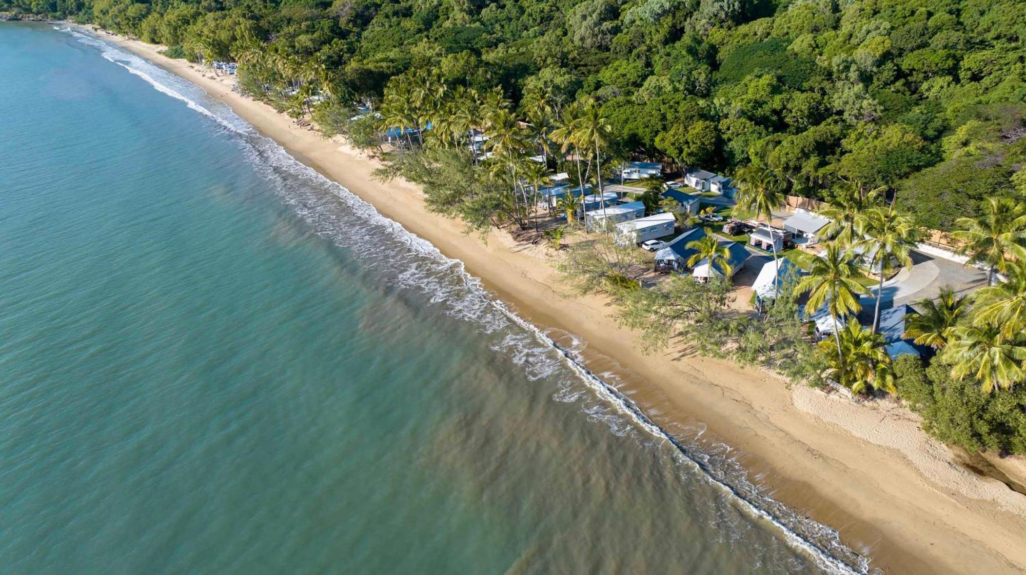 4 Beach Hotels Near Palm Cove Beach Worth Booking Now