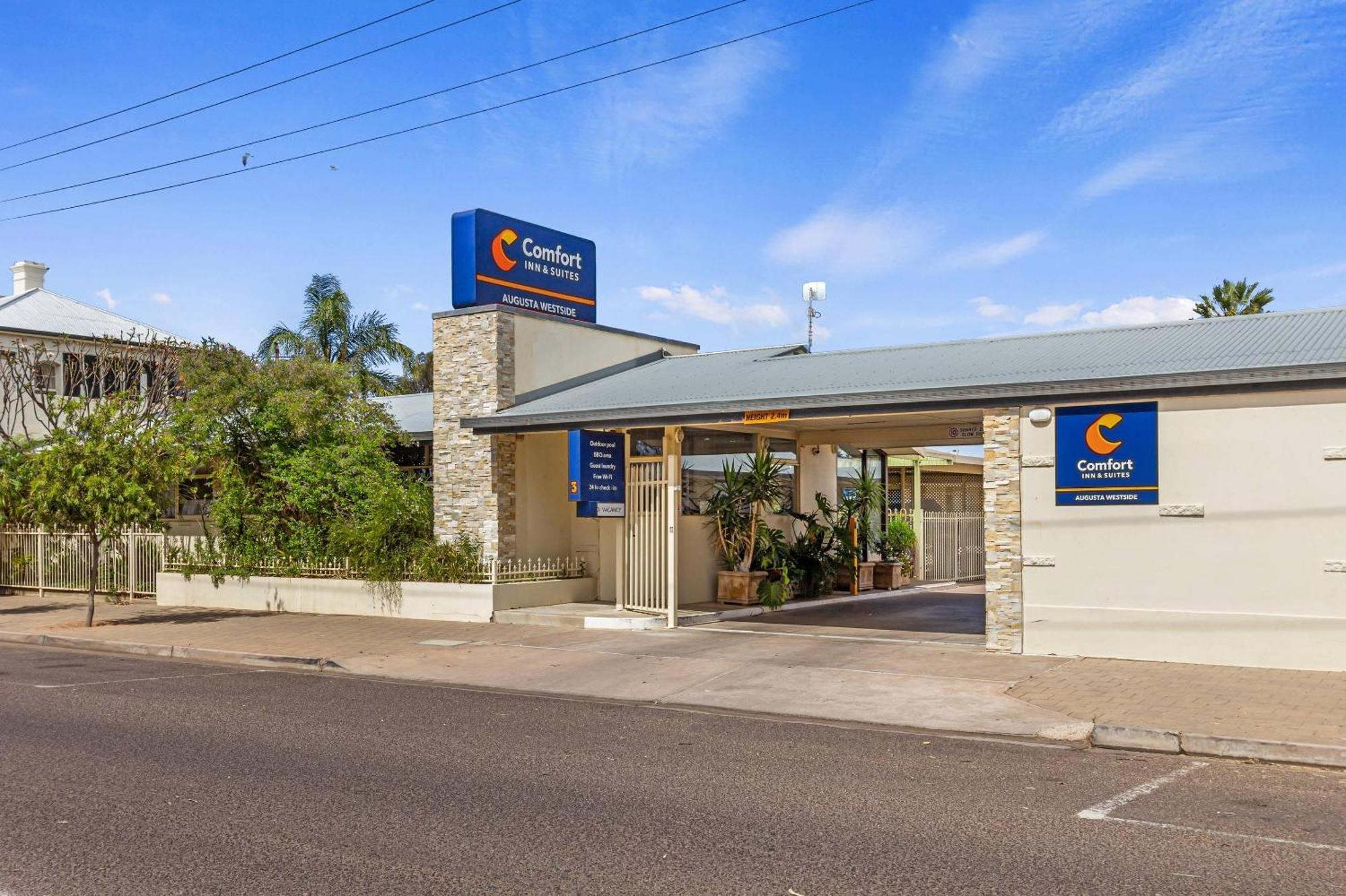Staying in Australia: 12 Comfort Inn Hotels Compared
