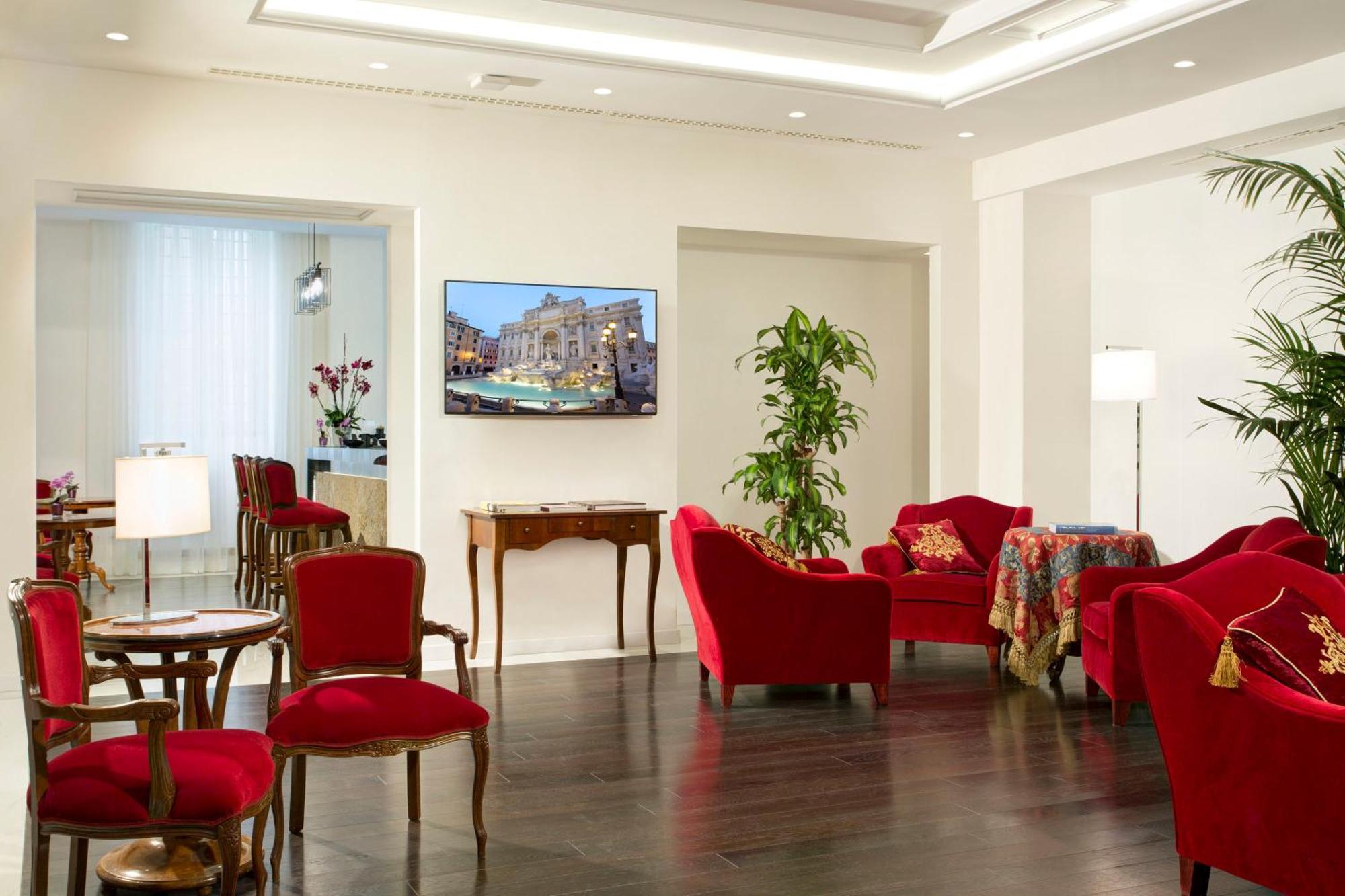 Staying in Via del Corso: 15 Family Hotels Compared