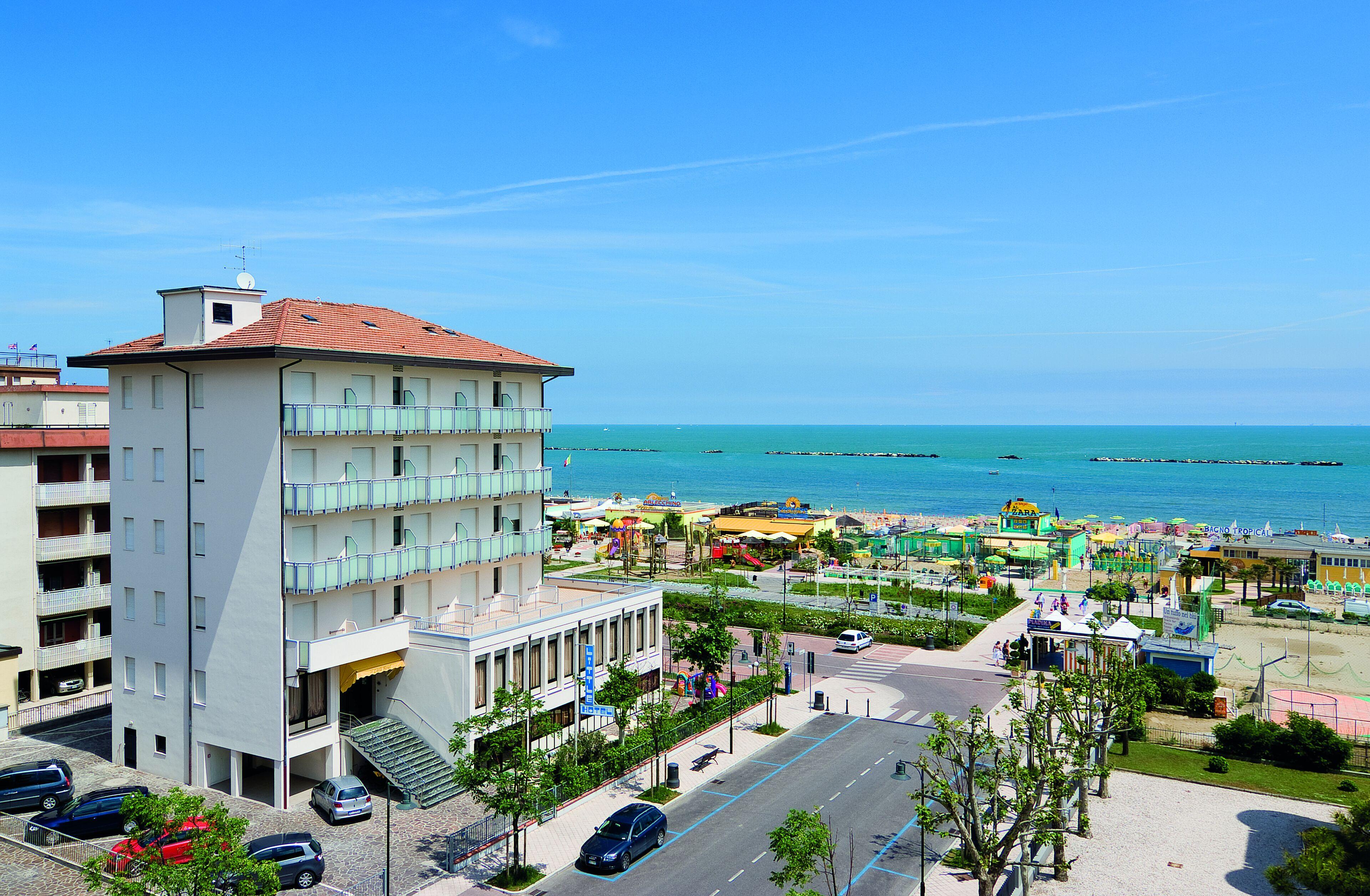 Where to Stay Near Pantani Space: 15 Best Beach Hotels