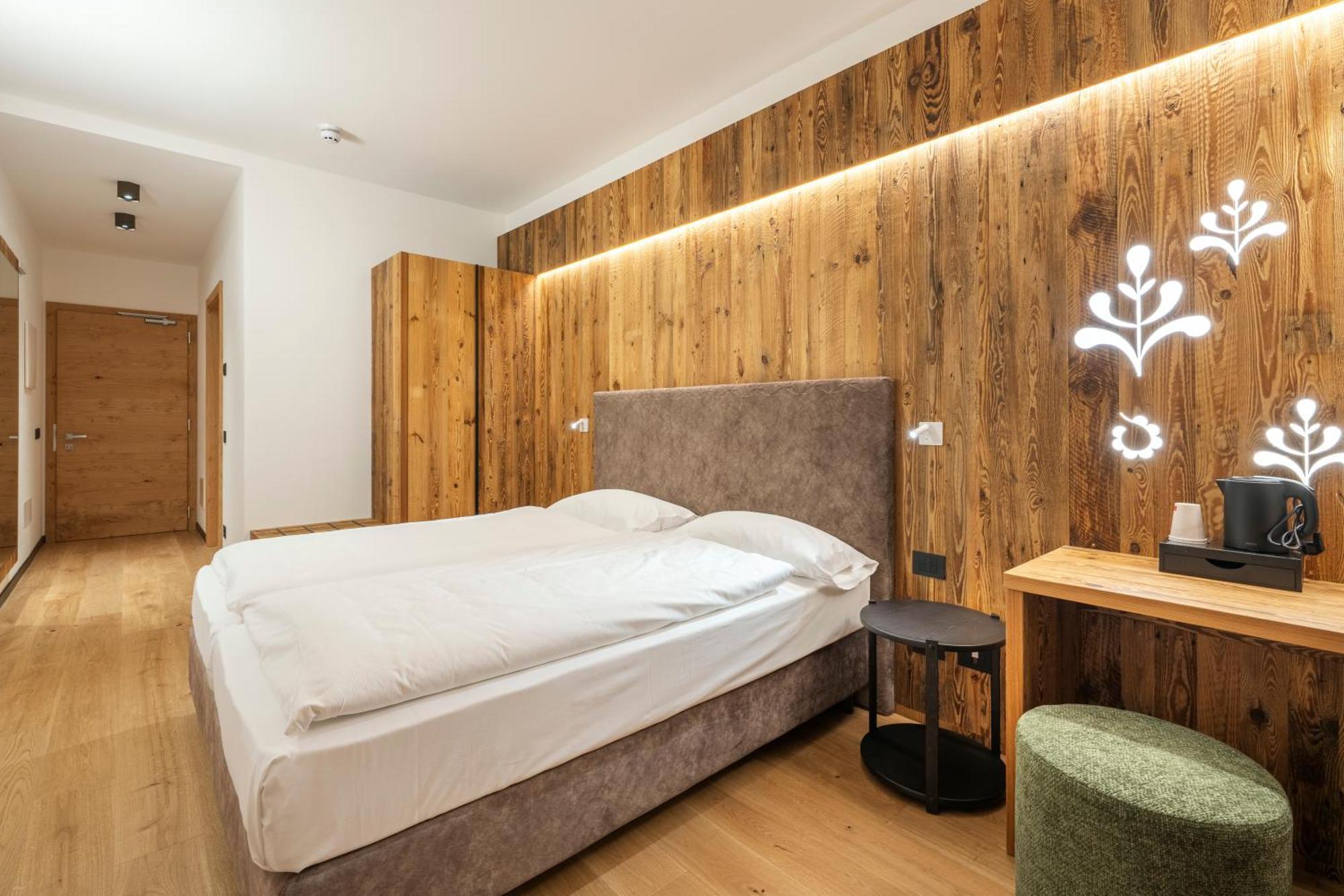 15 Resorts Near Lagazuói-5 Torri-Giau-Falzarego Worth Booking