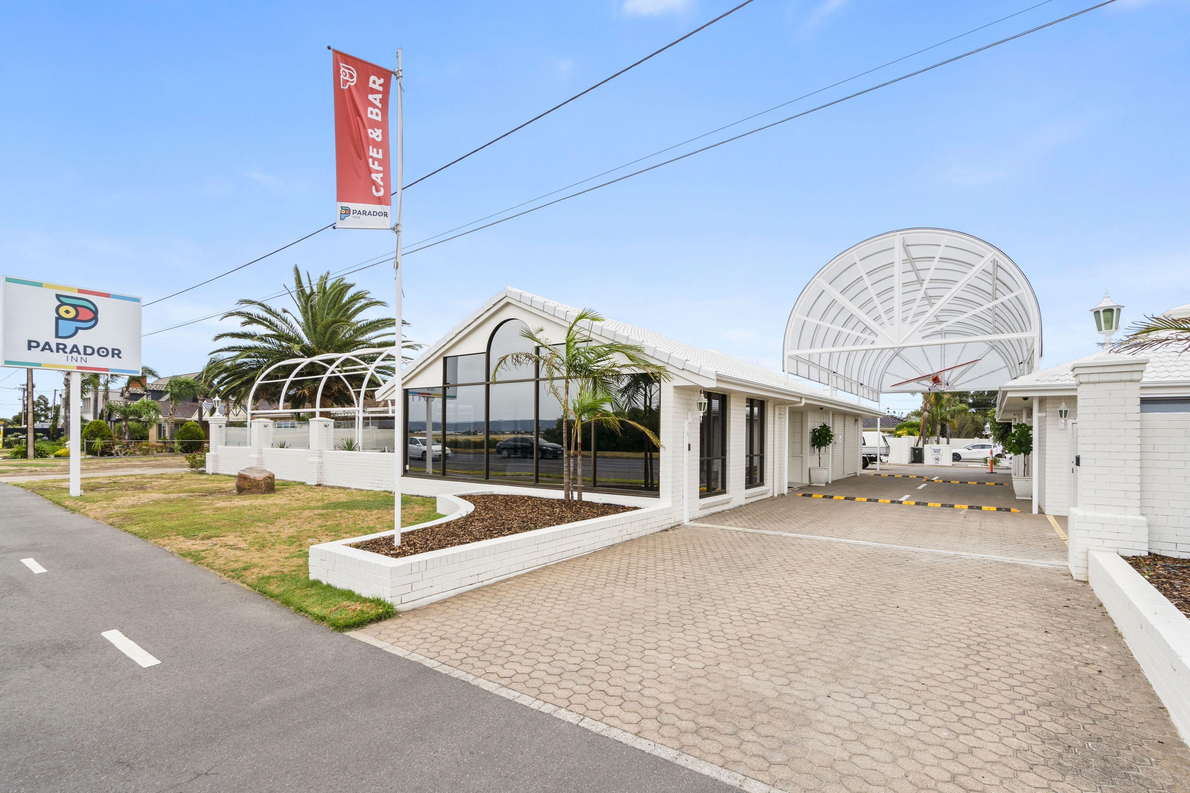 5 Resort Hotels Near Bonython Park Worth Booking Now